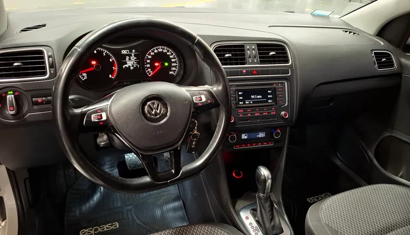 
								POLO COMFORTLINE 2017 full									