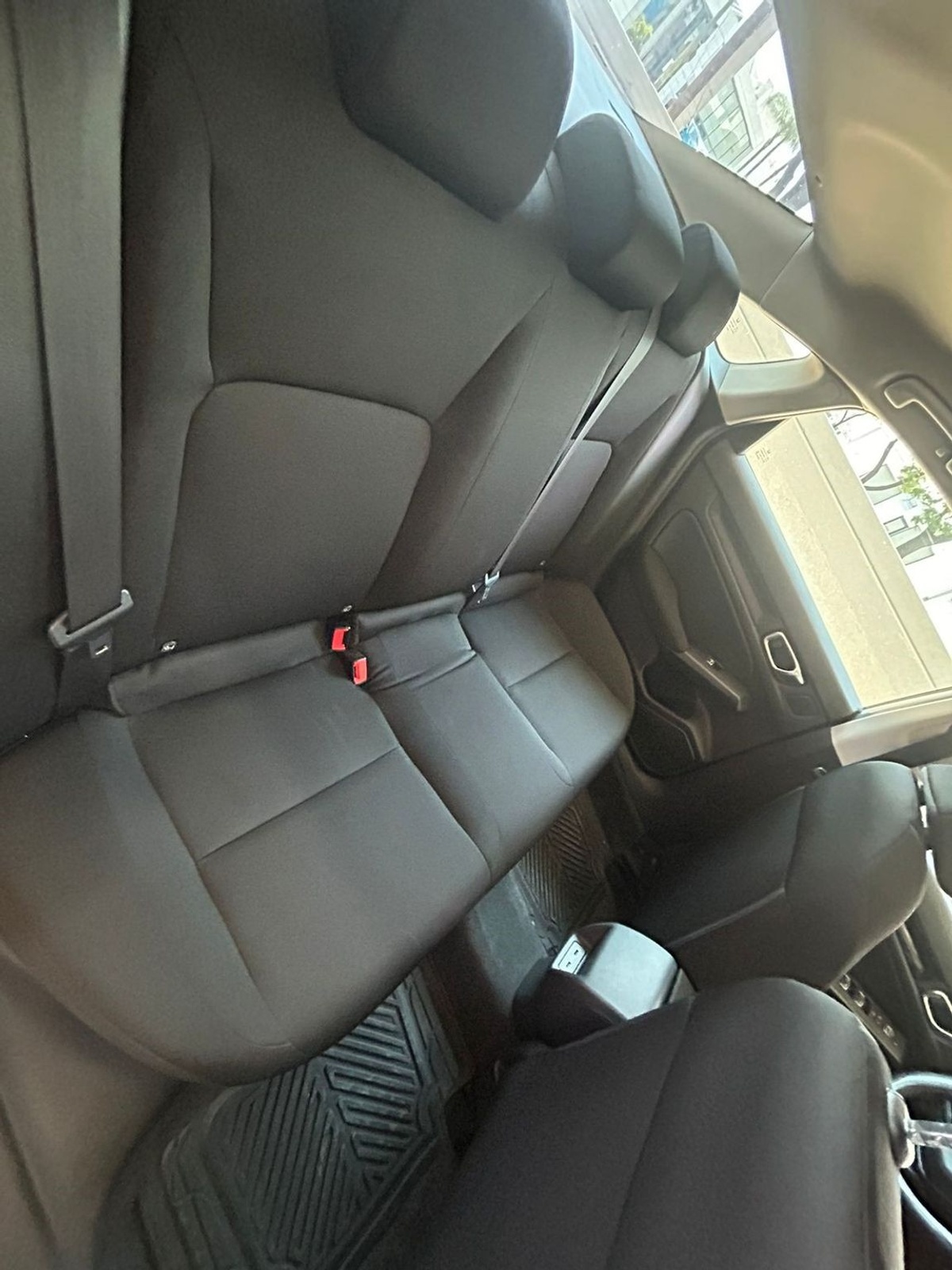 
										Civic CVT 2022 full									