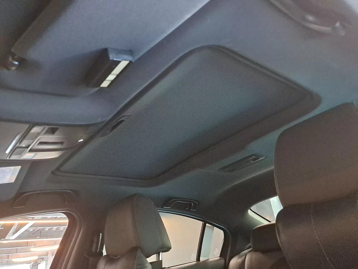 
								Mazda 6 2.5 Signature At full									