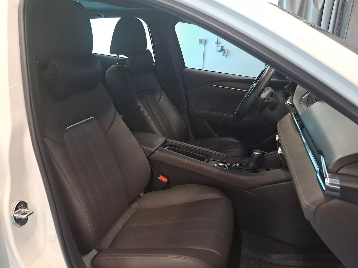 
								Mazda 6 2.5 Signature At full									