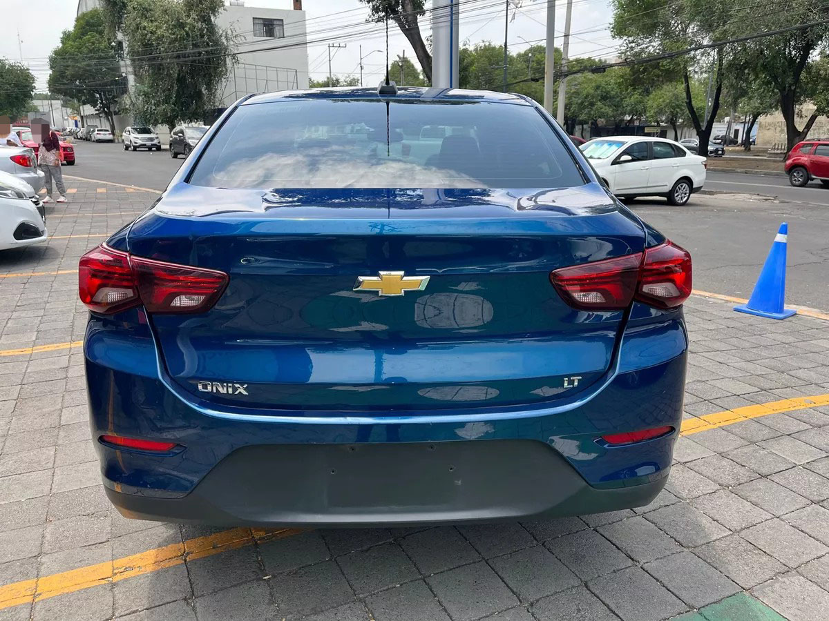 
								Chevrolet Onix 2021 1.0 Lt Mt full									